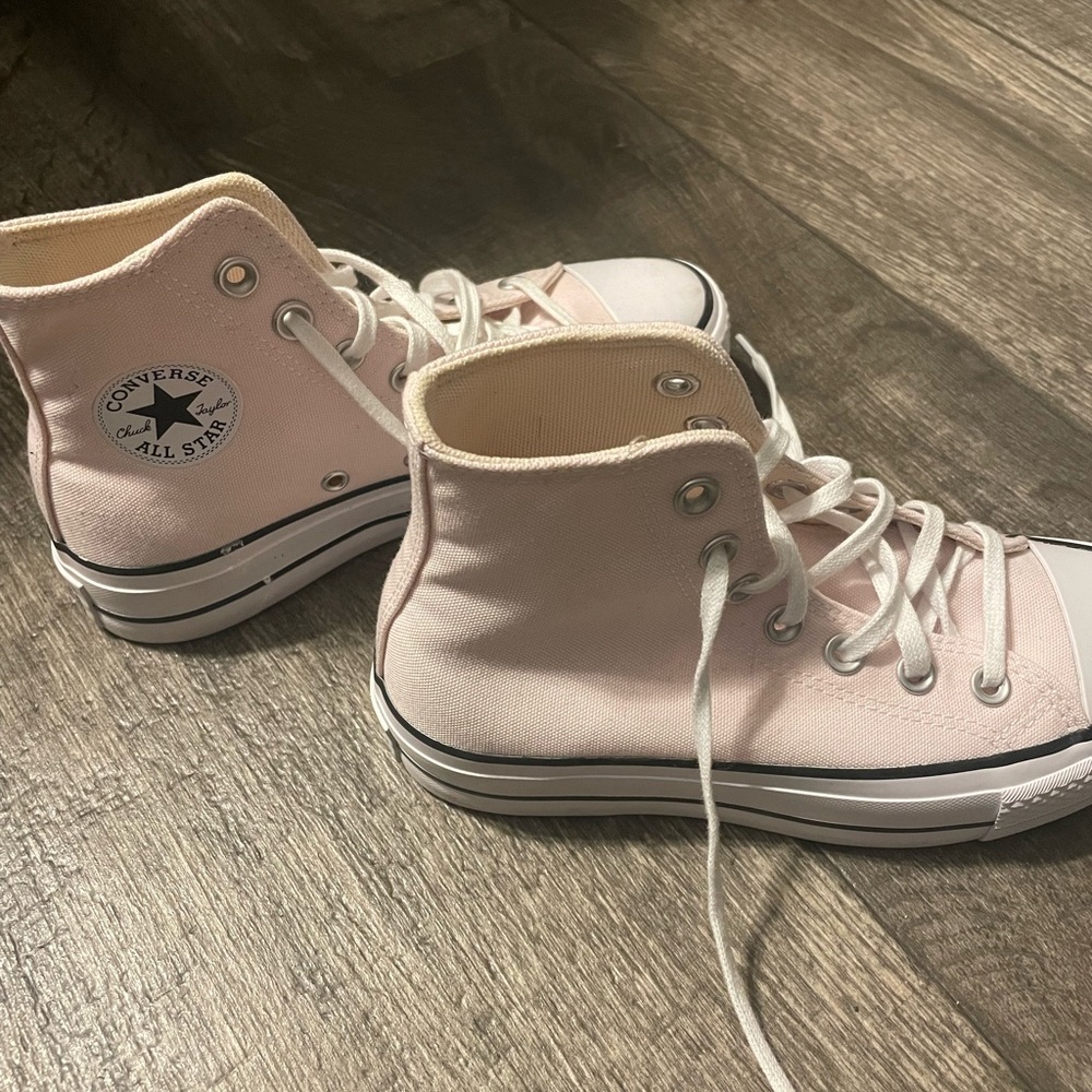light pink platform converse 🩷